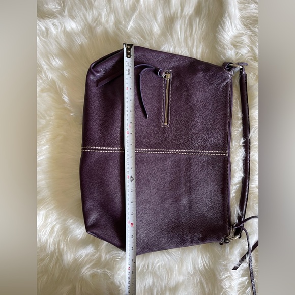 ROOTS Large Purple Leather Shoulder Bag - Picture 14 of 16